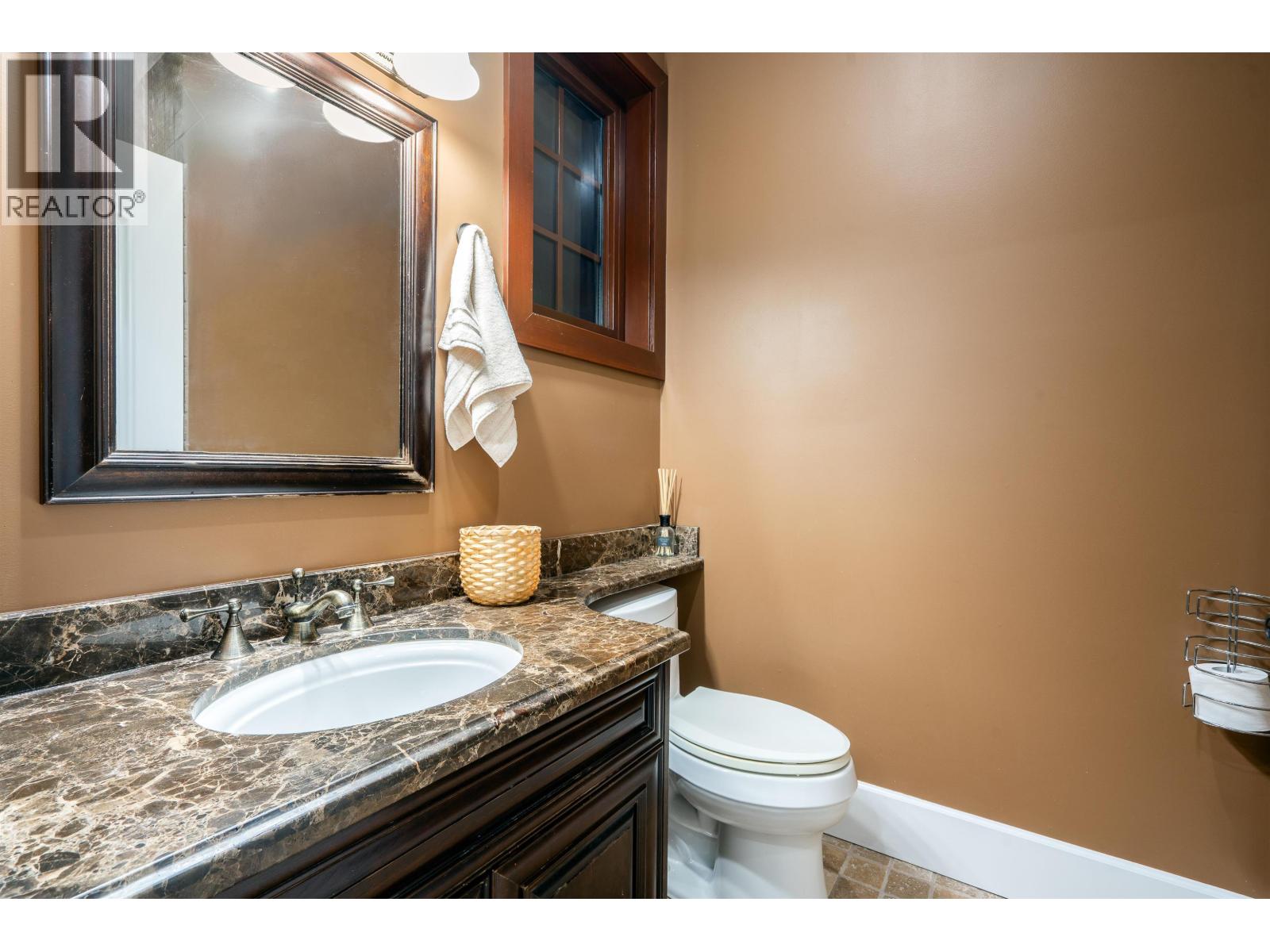 2336 KADLEC COURT, West Vancouver