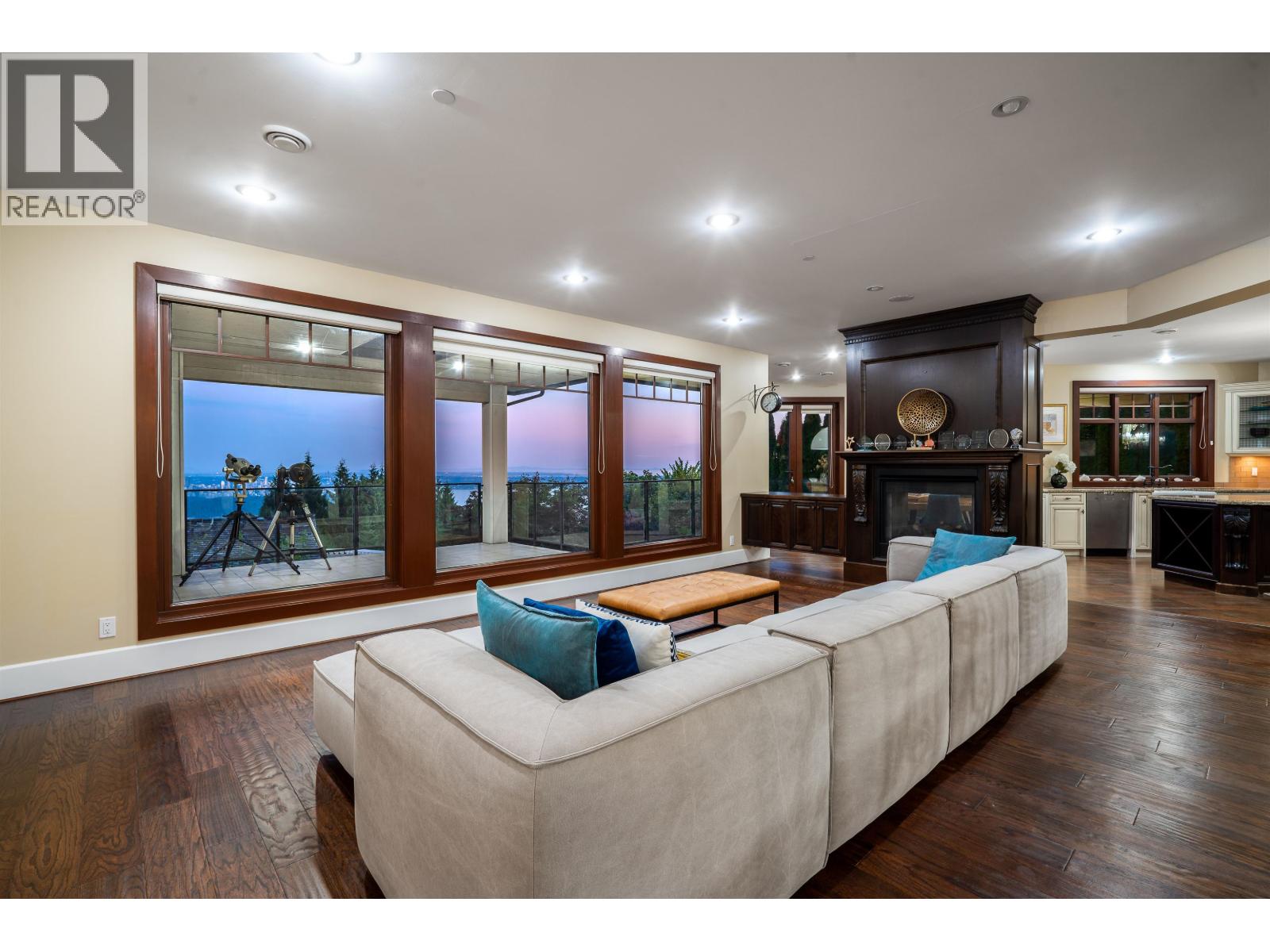 2336 KADLEC COURT, West Vancouver