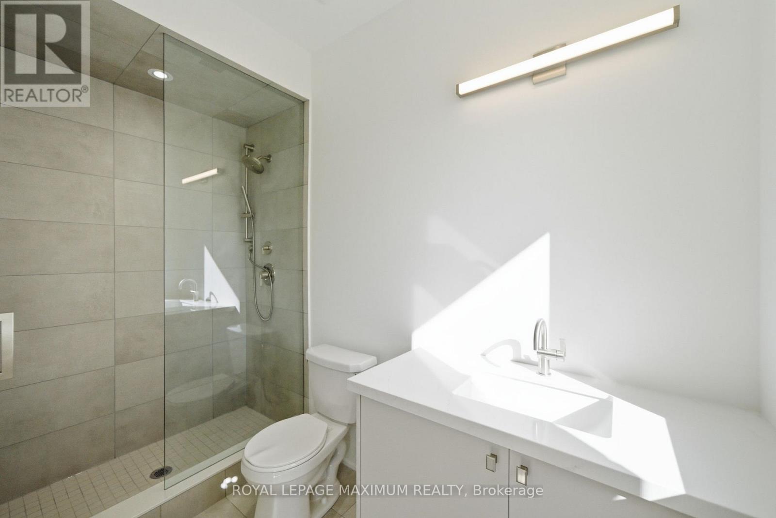 Single Family House for Sale in  DONSGROVE COURT Vaughan (Patterson) 