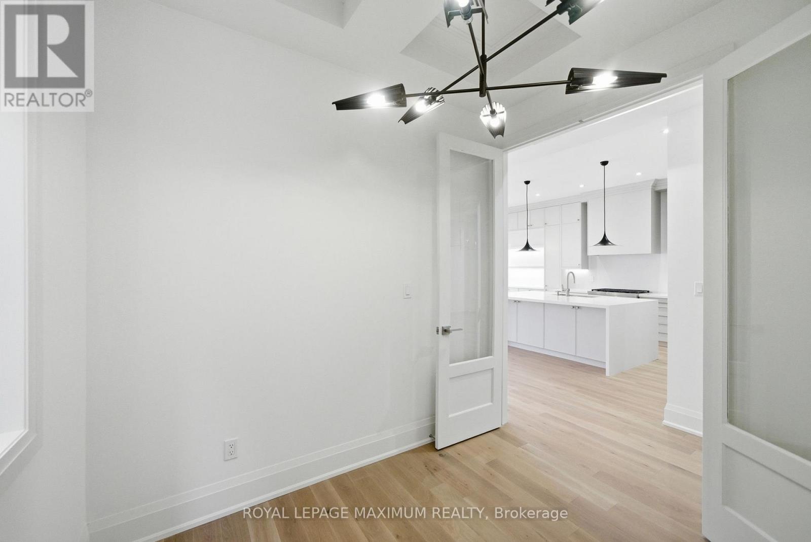 Single Family House for Sale in  DONSGROVE COURT Vaughan (Patterson) 