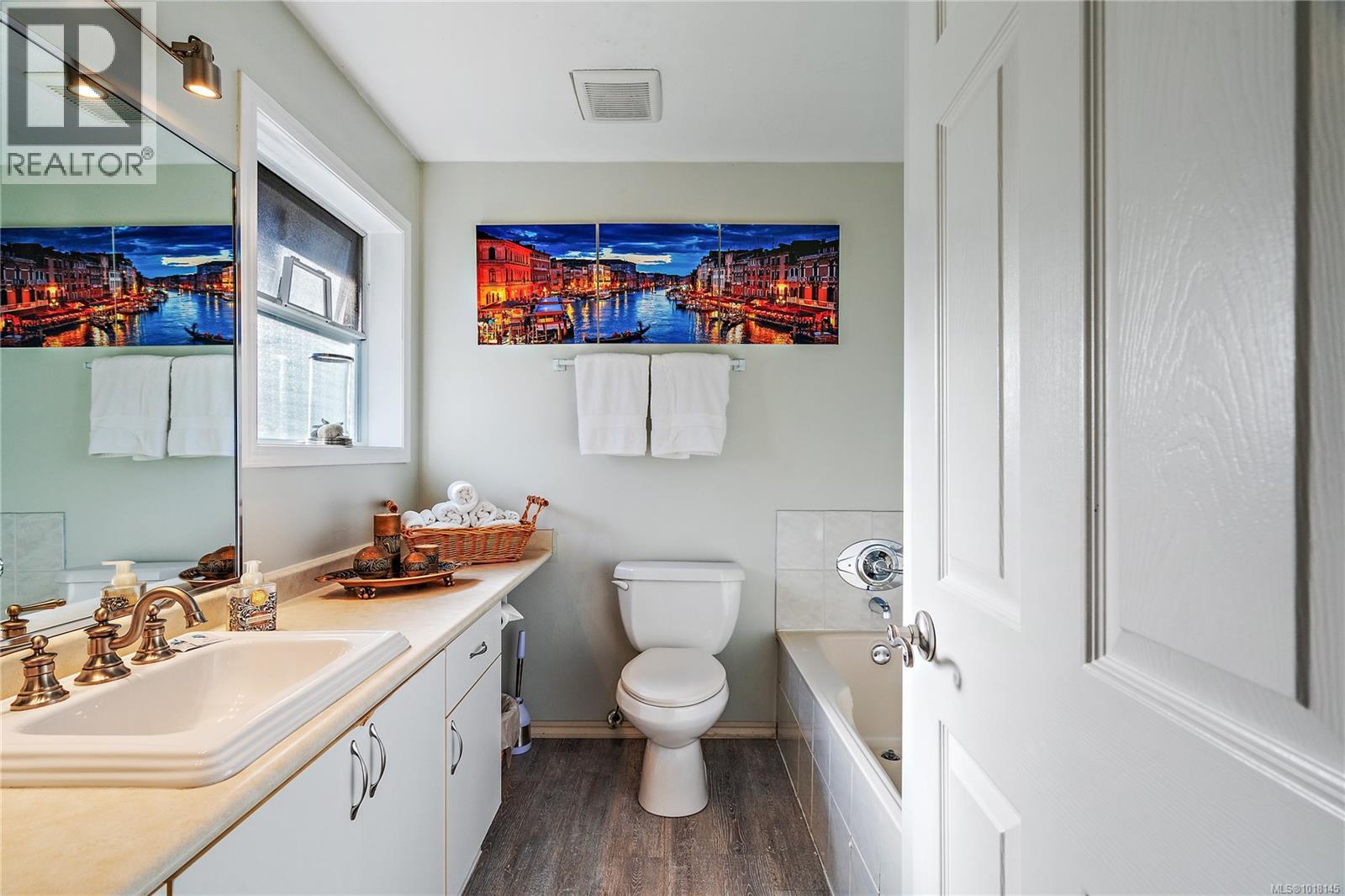 A 6599 Central Saanich Rd, Central Saanich