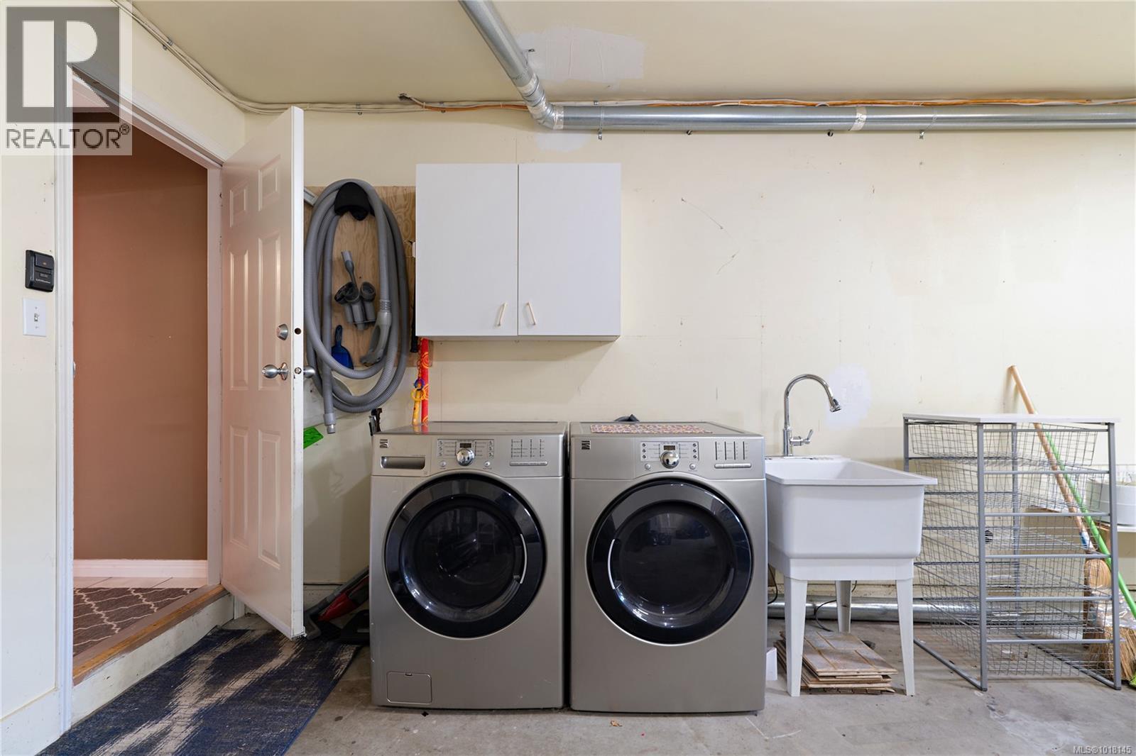 A 6599 Central Saanich Rd, Central Saanich