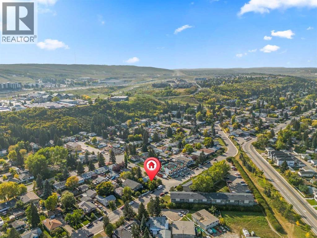 Single Family House Bi-level for Sale in   Avenue NW Bowness Calgary 