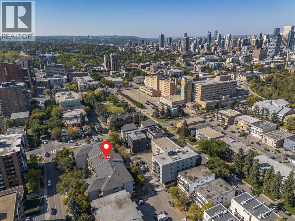 Single Family House for Sale in    Avenue SW Mission Calgary 