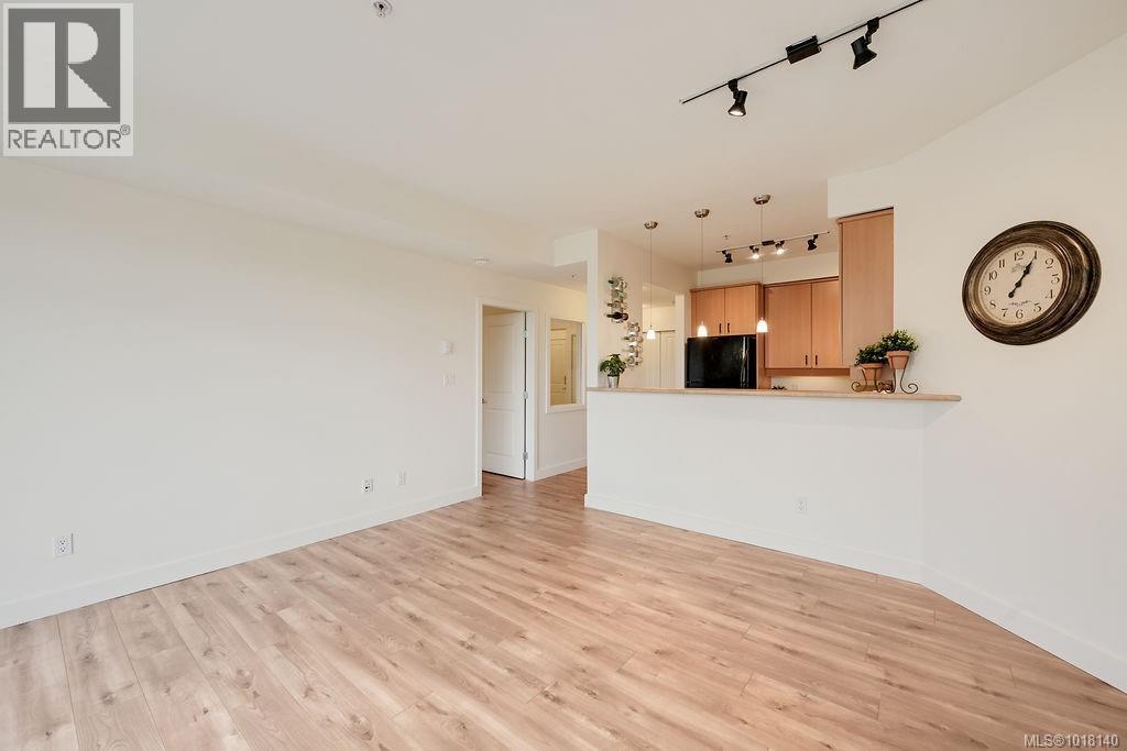 309D 1115 Craigflower Rd, Esquimalt