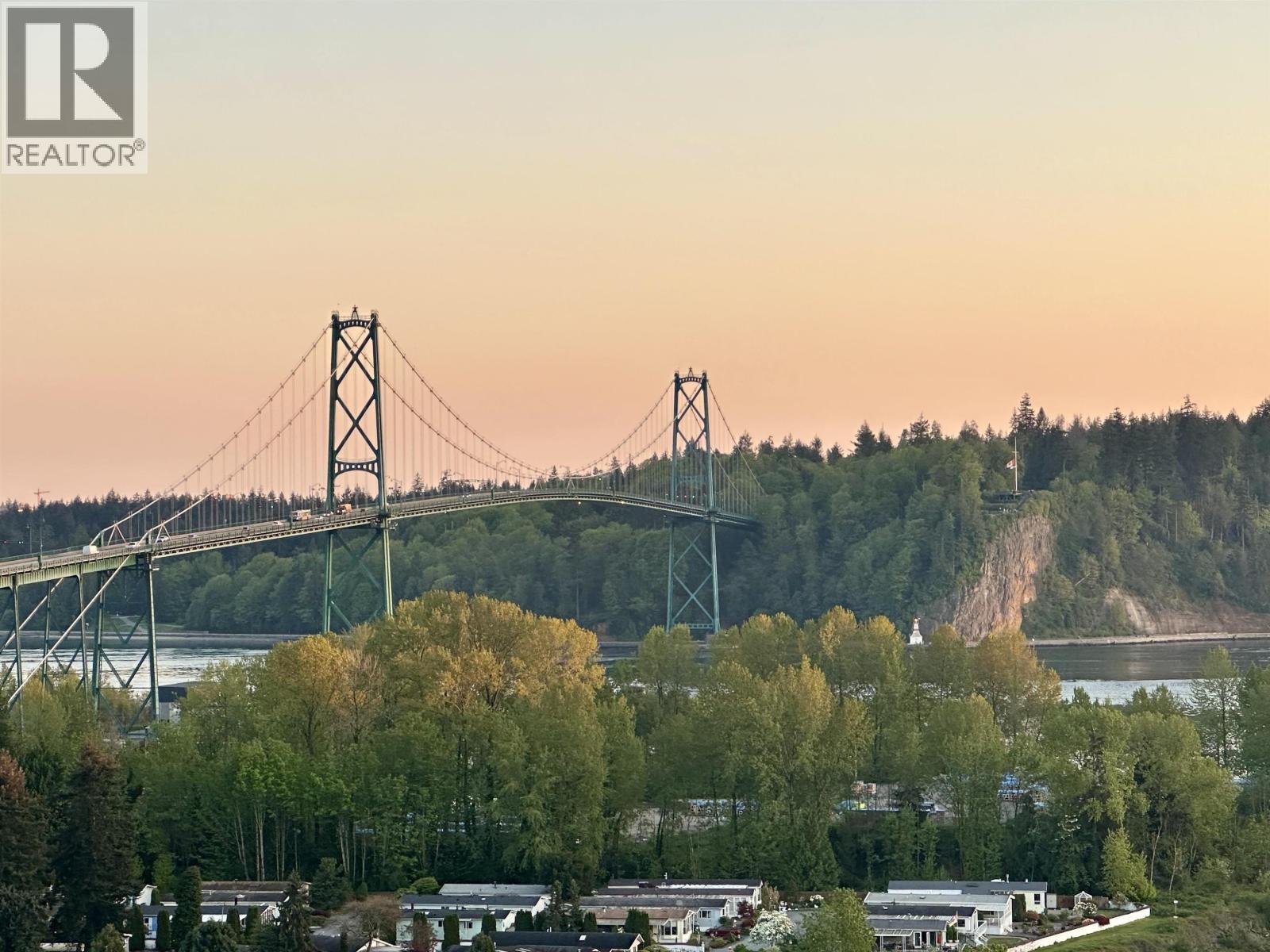 20C 338 TAYLOR WAY, West Vancouver