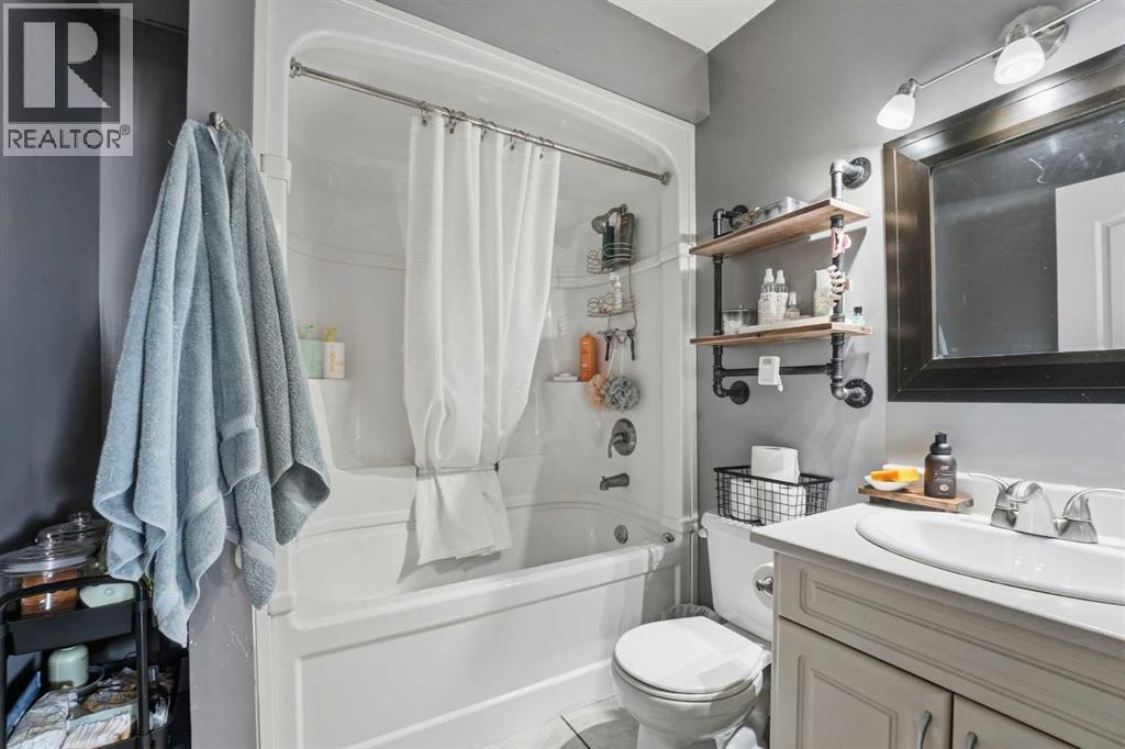 1 Fir Street, Red Deer