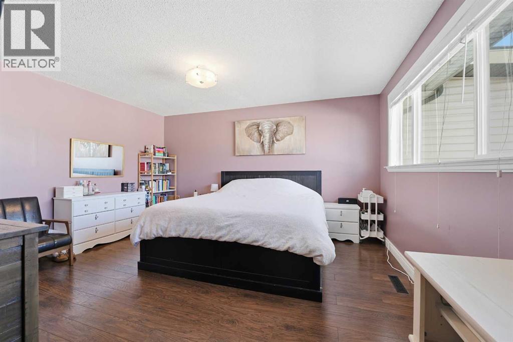 1 Fir Street, Red Deer