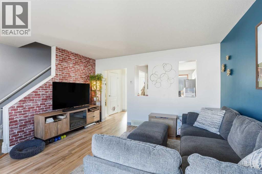 1 Fir Street, Red Deer