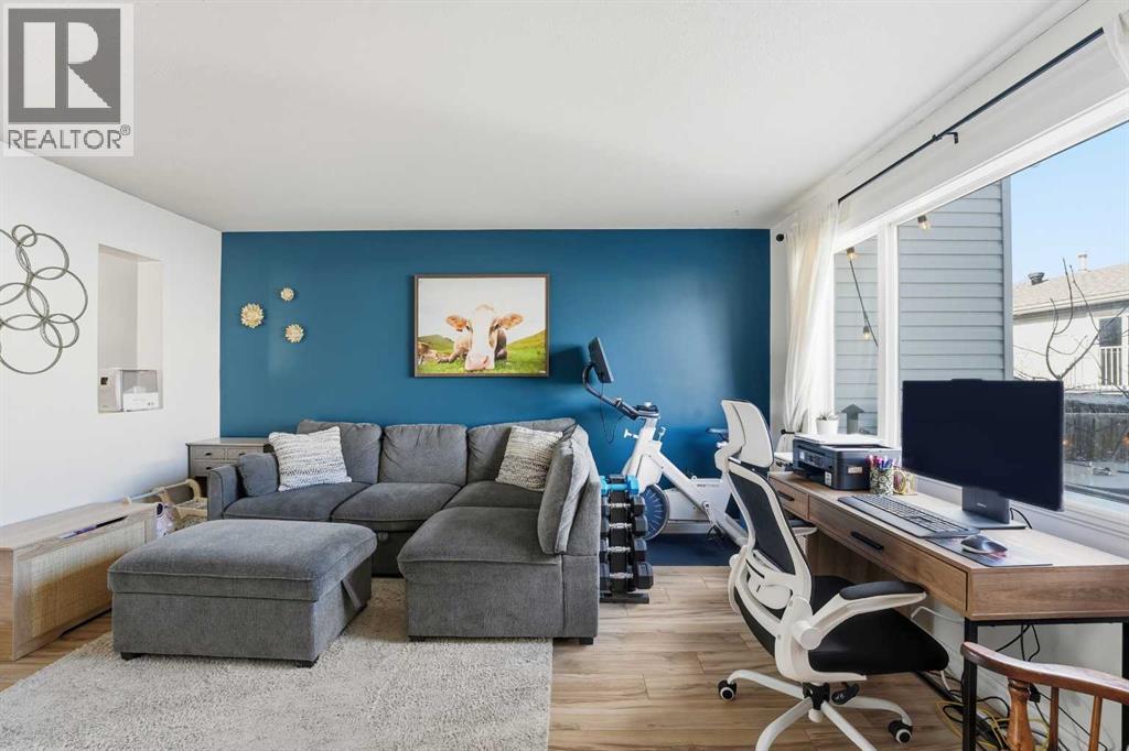 1 Fir Street, Red Deer