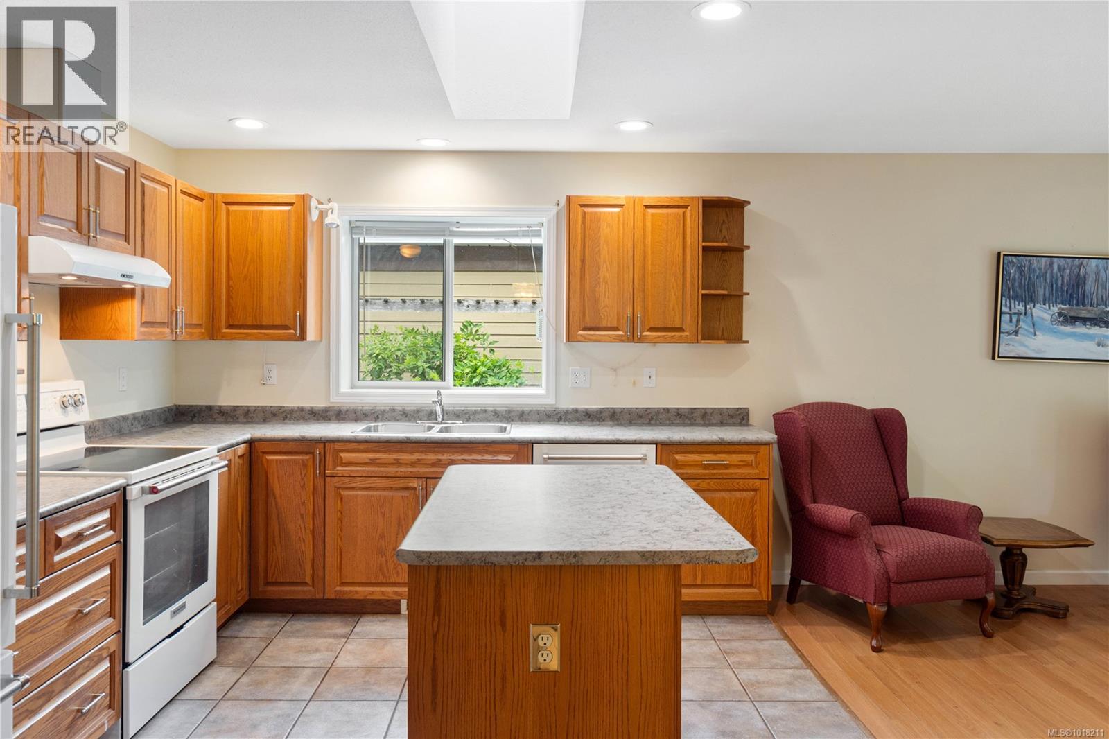 515 Seaward Way, Qualicum Beach