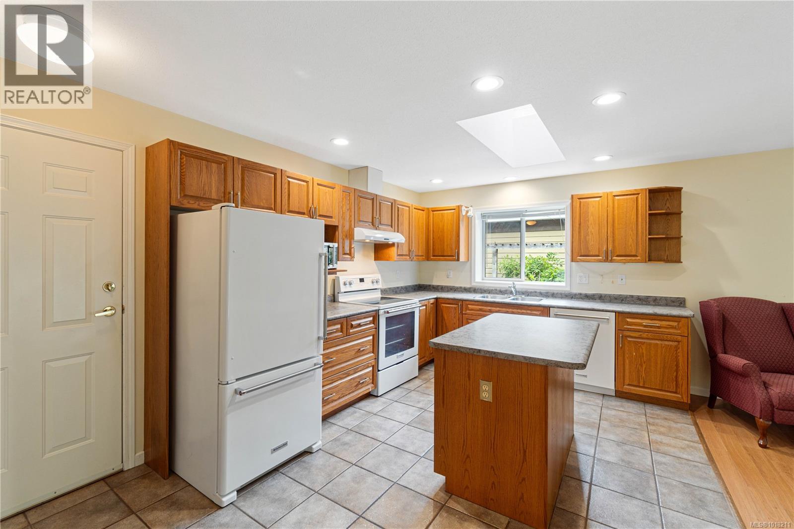 515 Seaward Way, Qualicum Beach