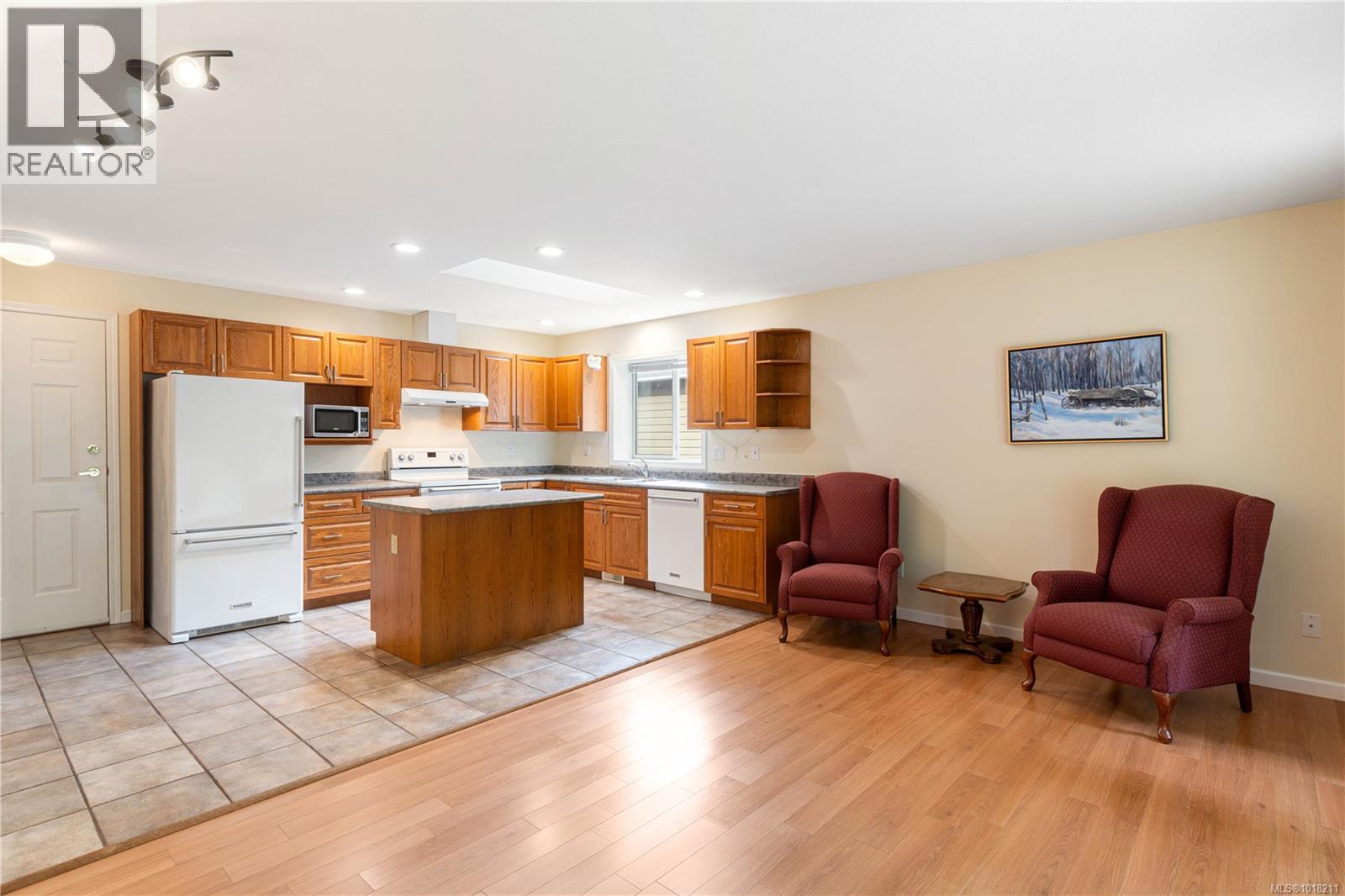 515 Seaward Way, Qualicum Beach