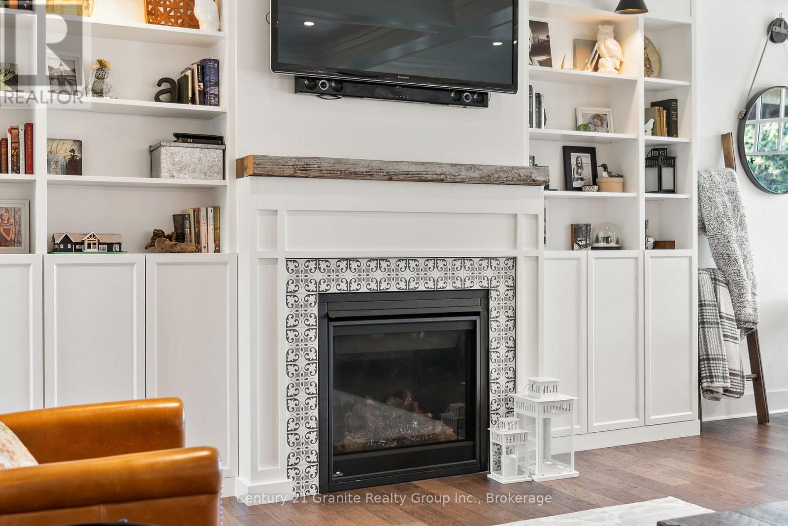 2194 UNICORN ROAD - 13