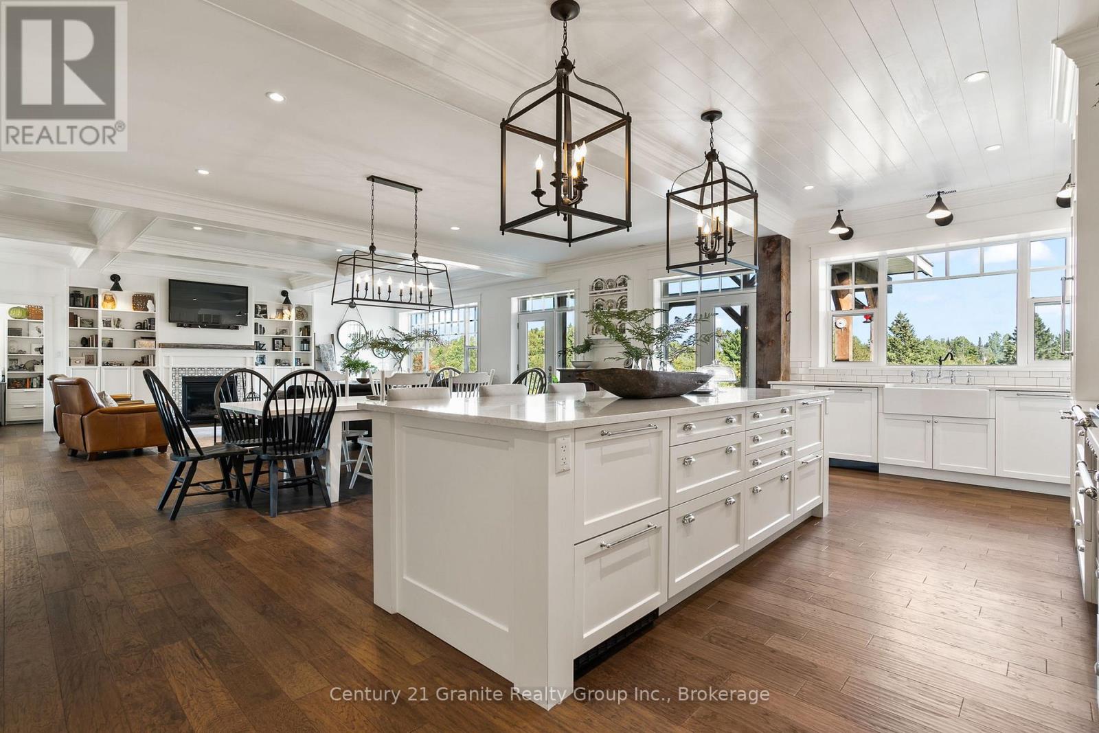 2194 UNICORN ROAD - 24