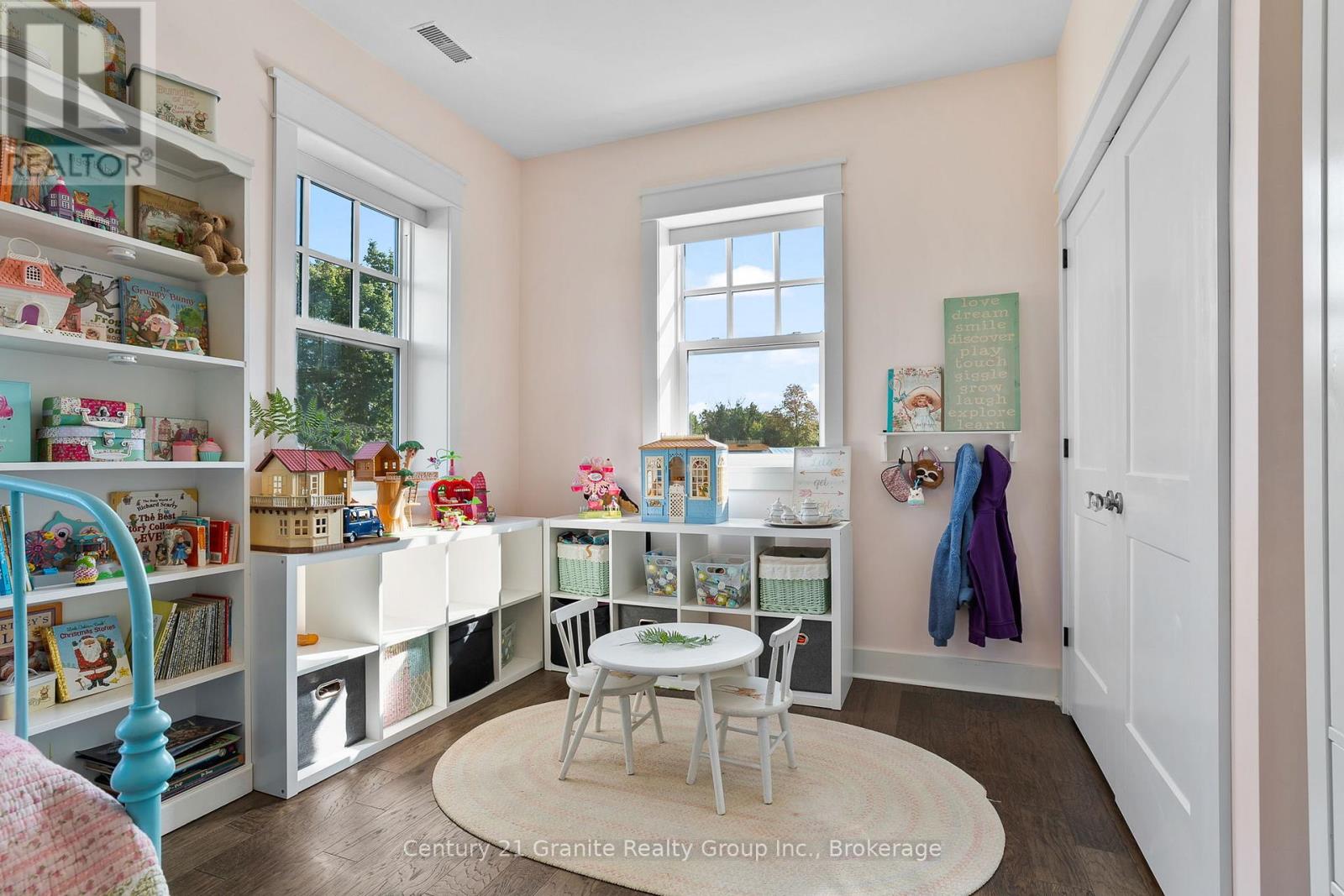 2194 UNICORN ROAD - 35