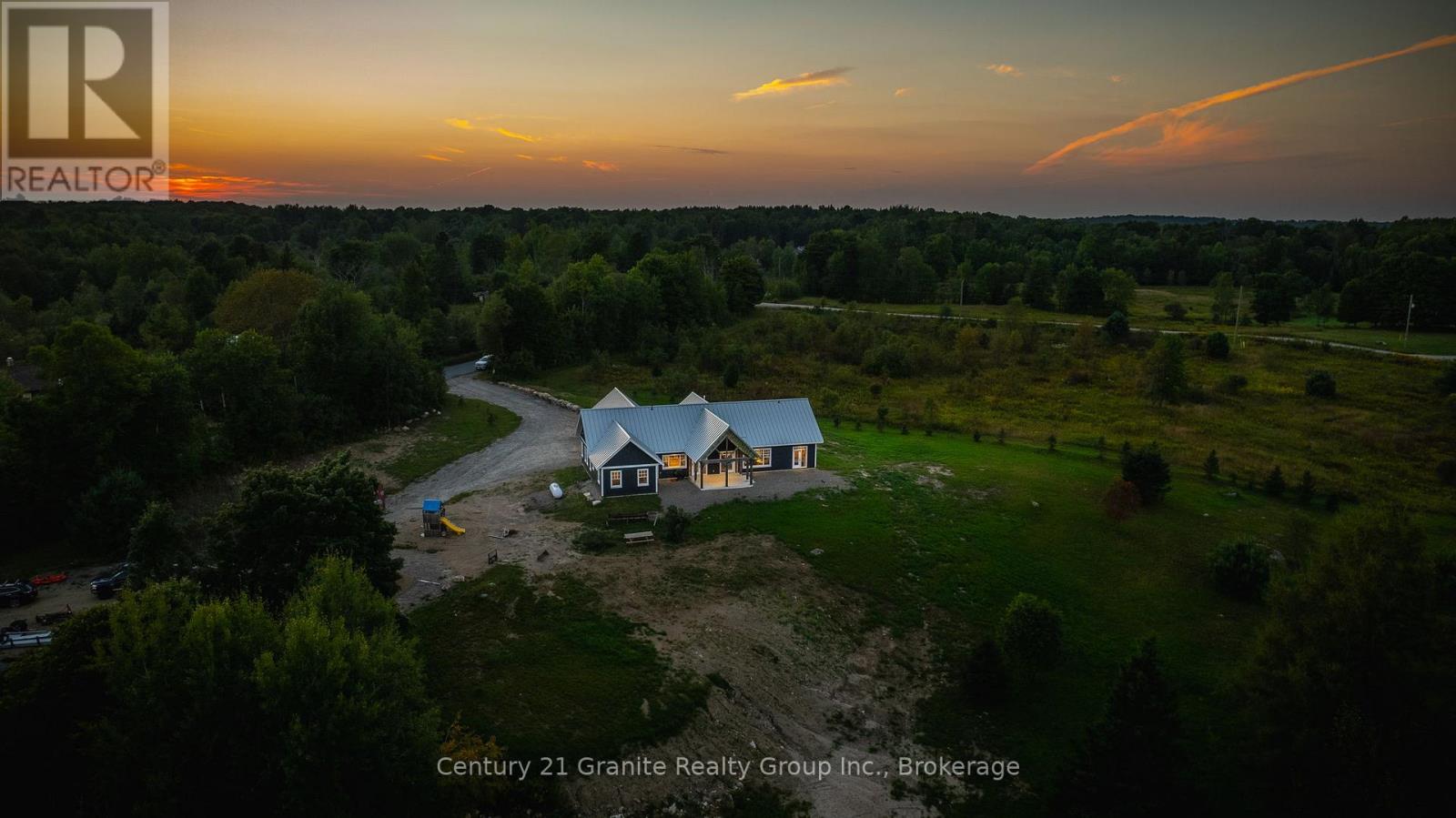 2194 UNICORN ROAD - 4