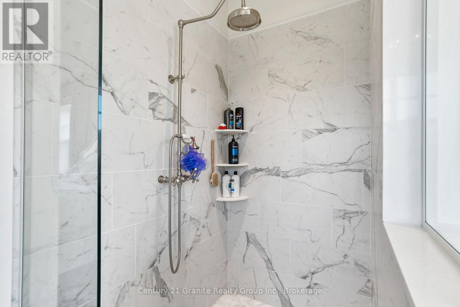 2194 UNICORN ROAD - 42