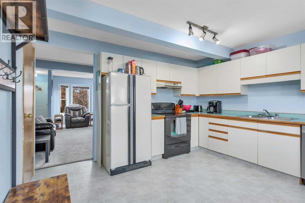 83 Elwell Close, Red Deer