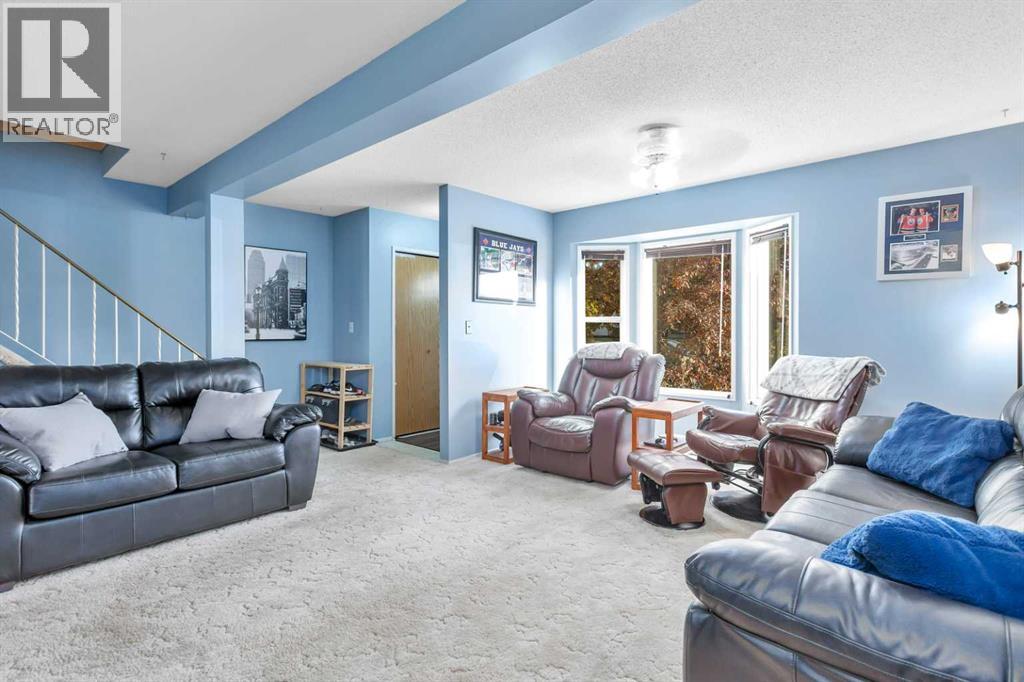 83 Elwell Close, Red Deer