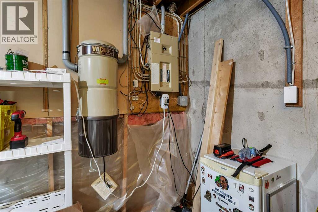 83 Elwell Close, Red Deer