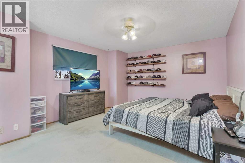 83 Elwell Close, Red Deer