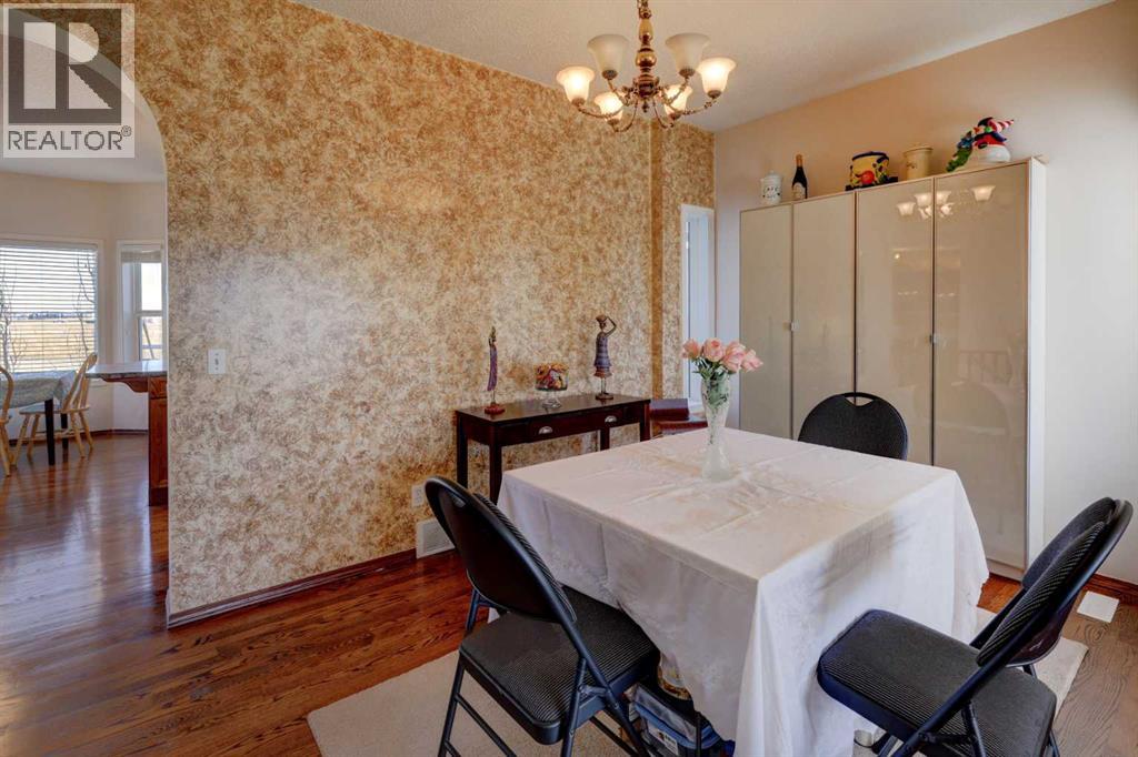 Single Family House for Sale in  Coral Reef Bay NE Coral Springs Calgary 