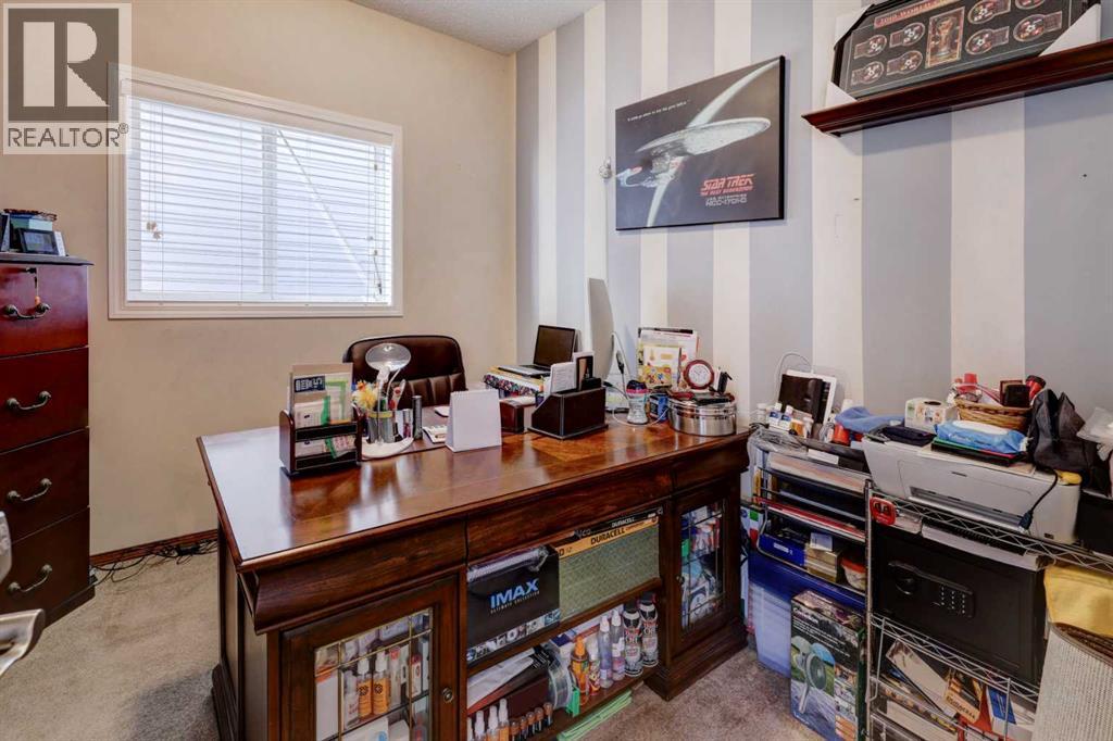 Single Family House for Sale in  Coral Reef Bay NE Coral Springs Calgary 