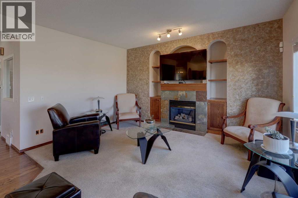 Single Family House for Sale in  Coral Reef Bay NE Coral Springs Calgary 