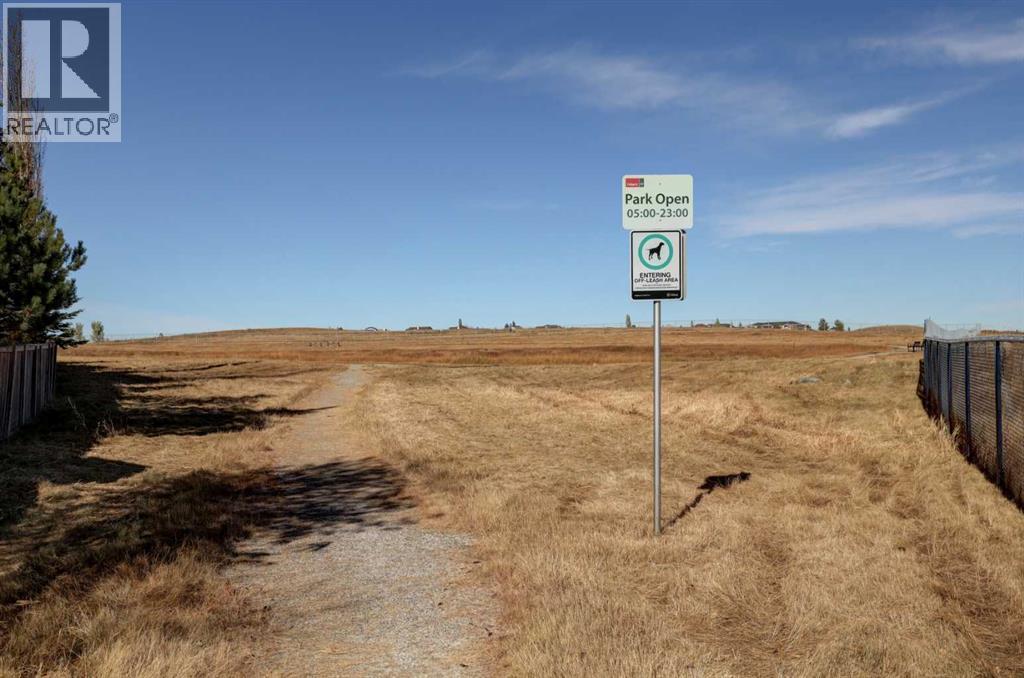 Single Family House for Sale in  Coral Reef Bay NE Coral Springs Calgary 