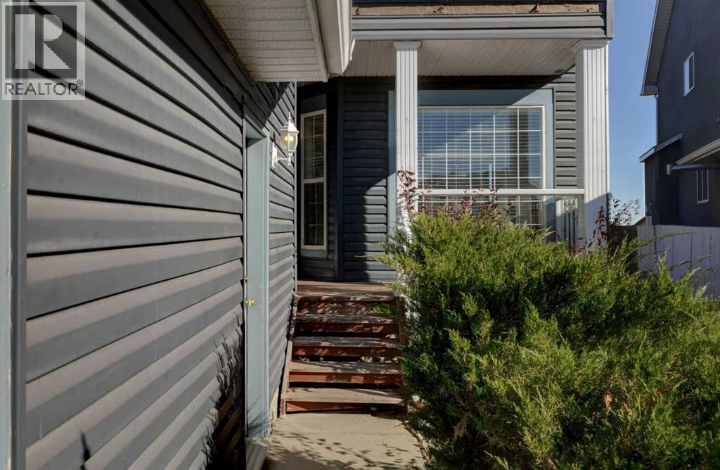 Single Family House for Sale in  Coral Reef Bay NE Coral Springs Calgary 