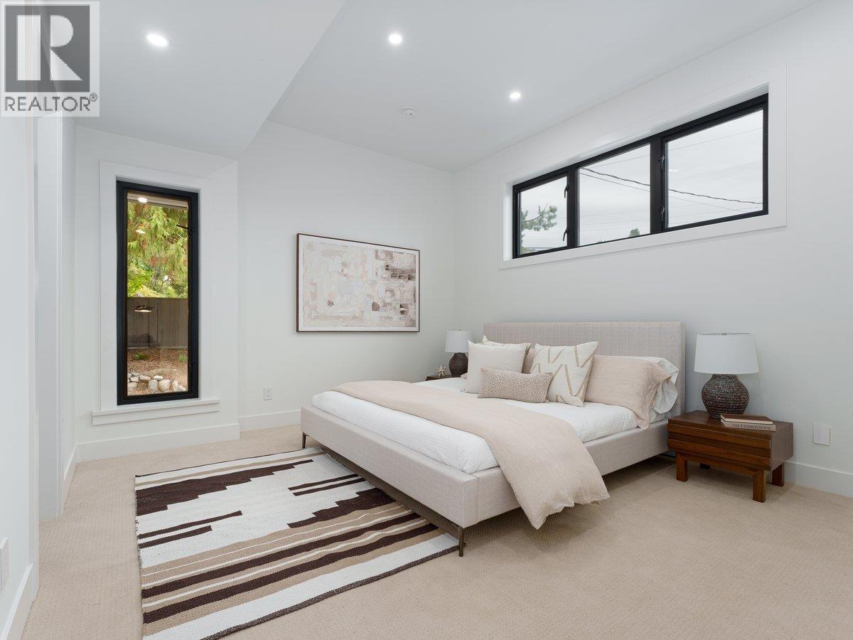 2508 NELSON AVENUE, West Vancouver