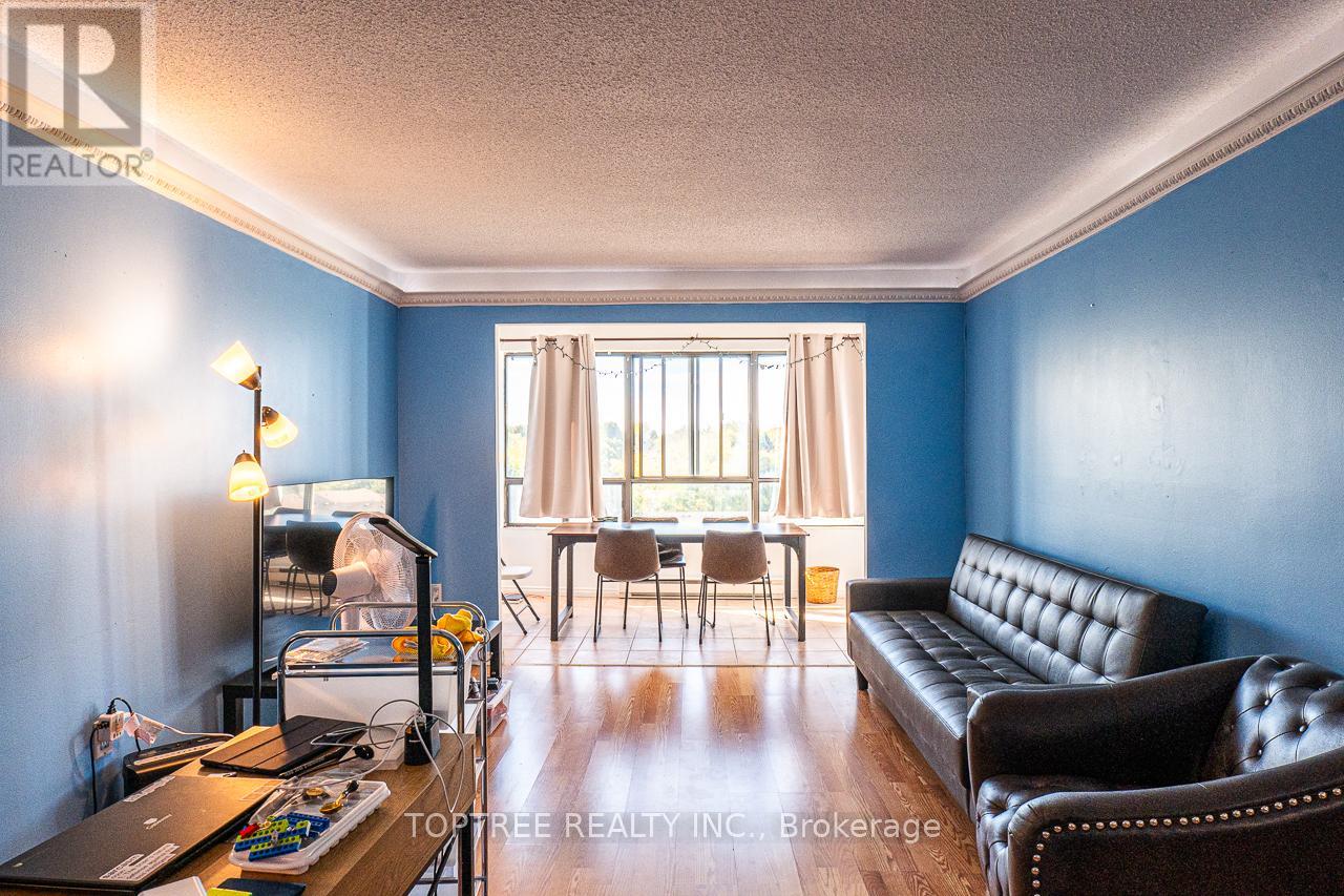 #610 1600 ADELAIDE STREET N - 23