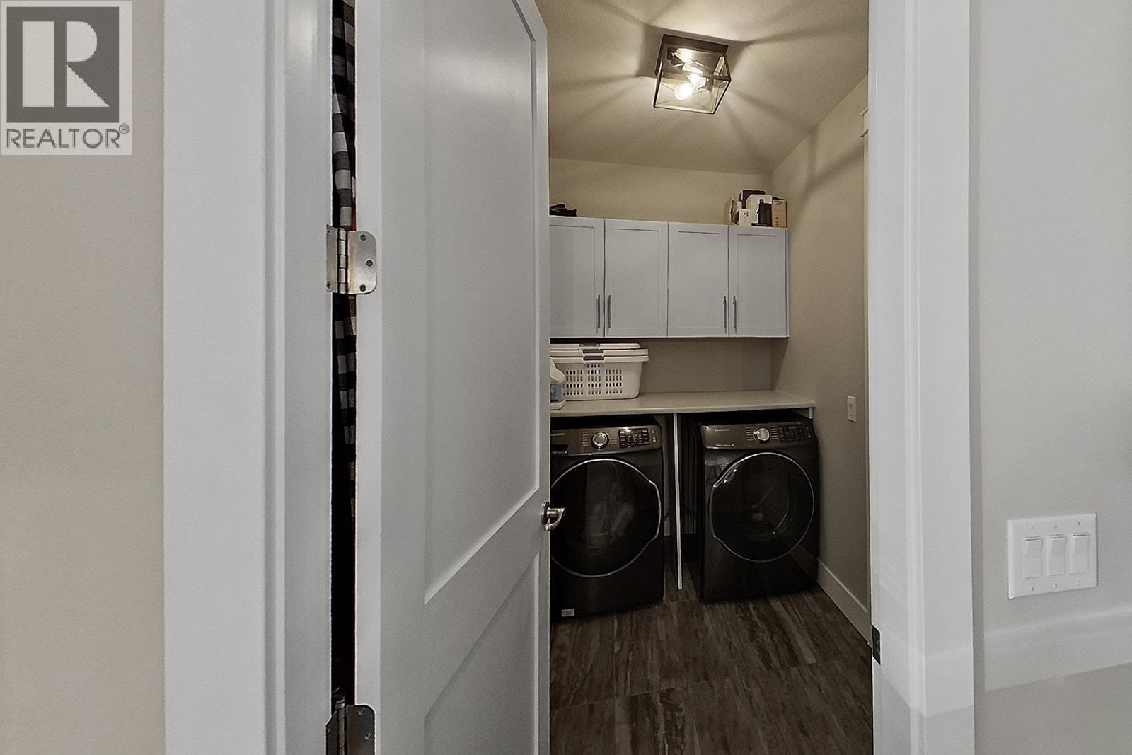 1827 Viewpoint Drive - 25
