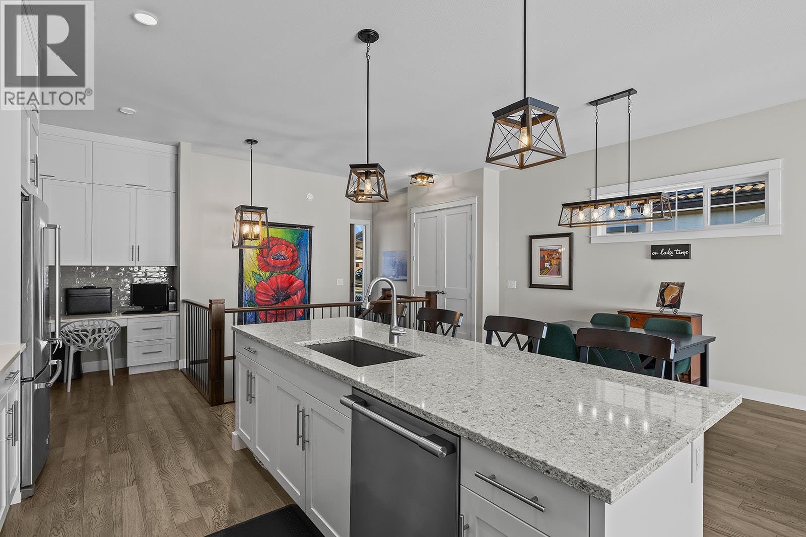 1827 Viewpoint Drive - 32