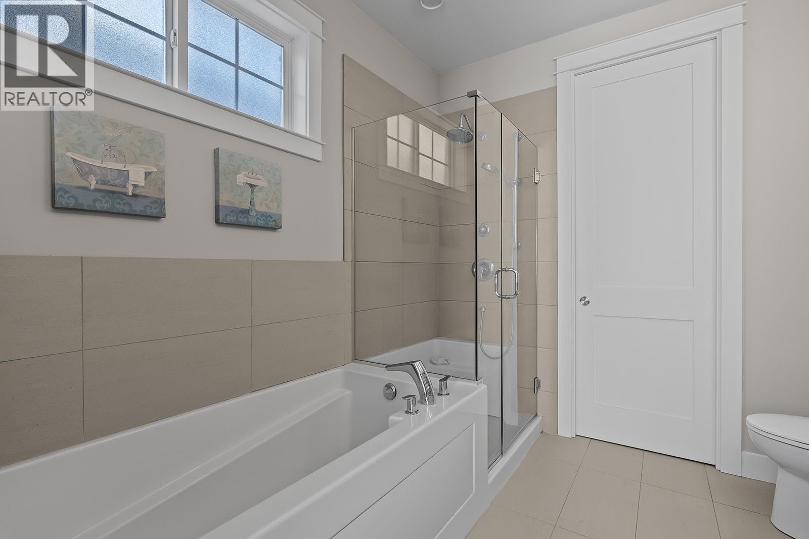 1827 Viewpoint Drive - 40