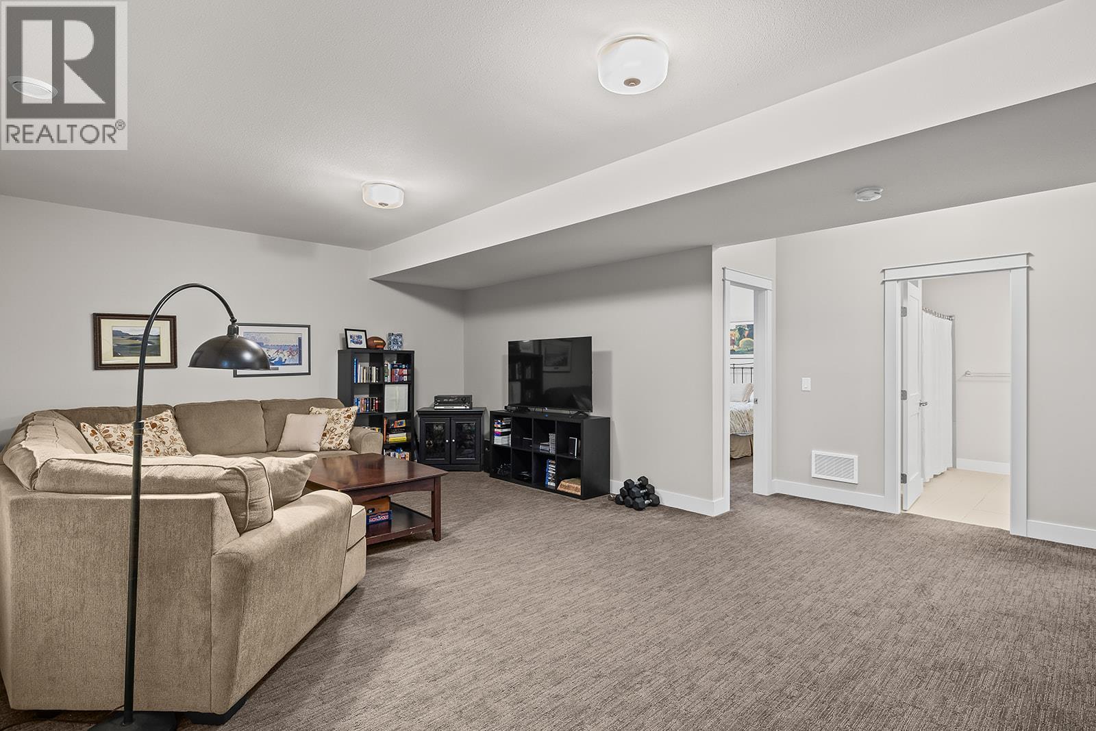 1827 Viewpoint Drive - 45