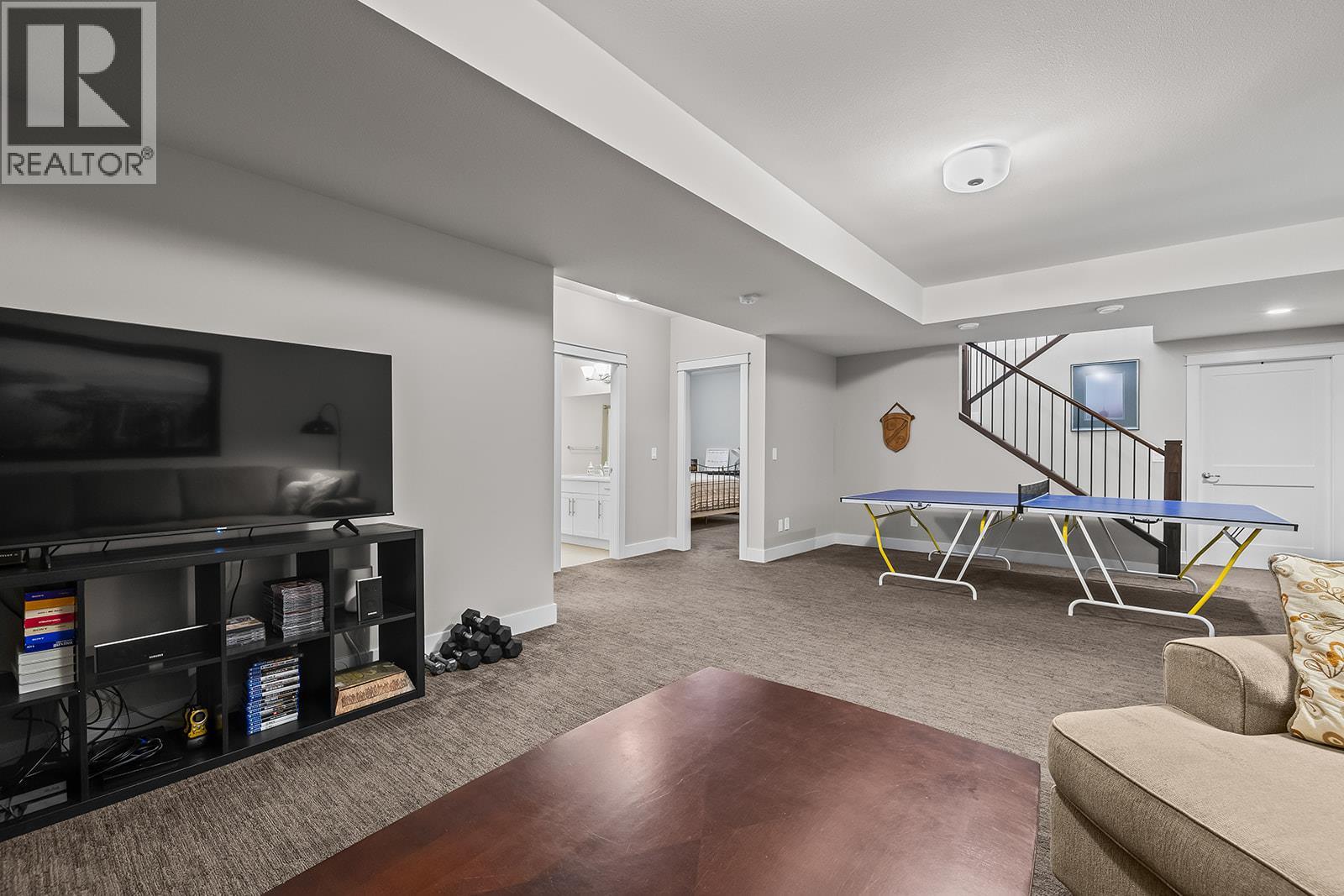 1827 Viewpoint Drive - 48