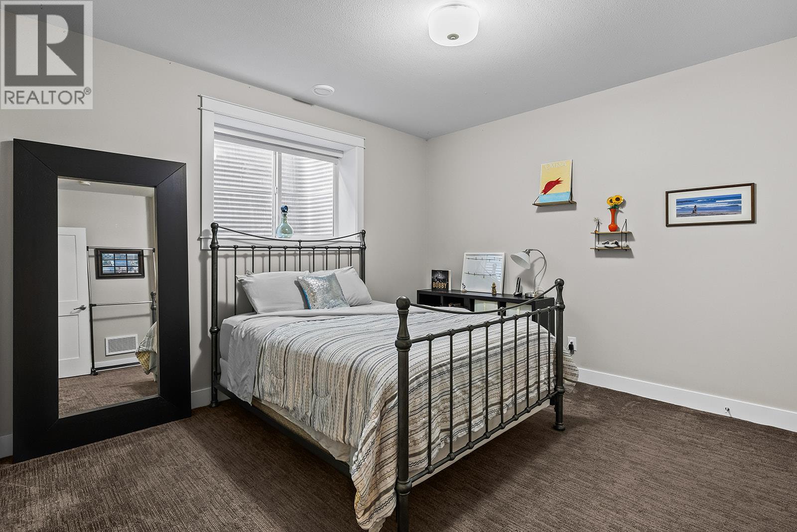 1827 Viewpoint Drive - 52
