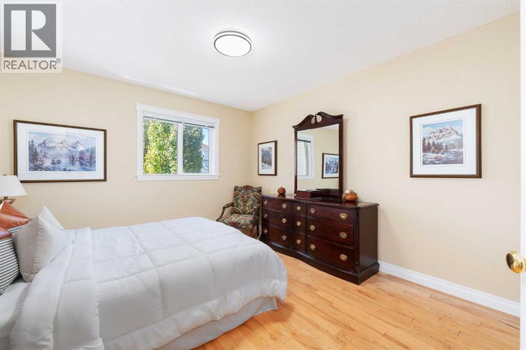 Single Family House for Sale in  Bridlewood Court SW Bridlewood Calgary 