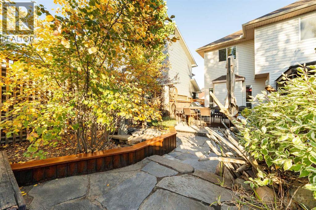 Single Family House for Sale in  Bridlewood Court SW Bridlewood Calgary 