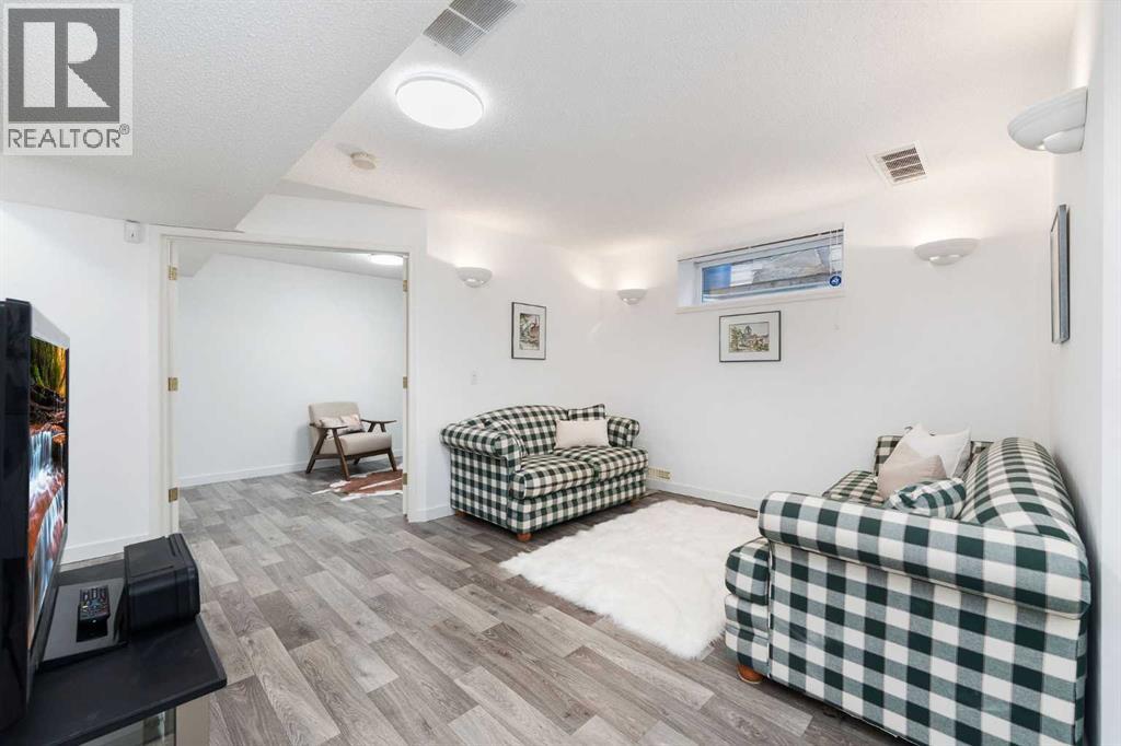 Single Family House for Sale in  Bridlewood Court SW Bridlewood Calgary 