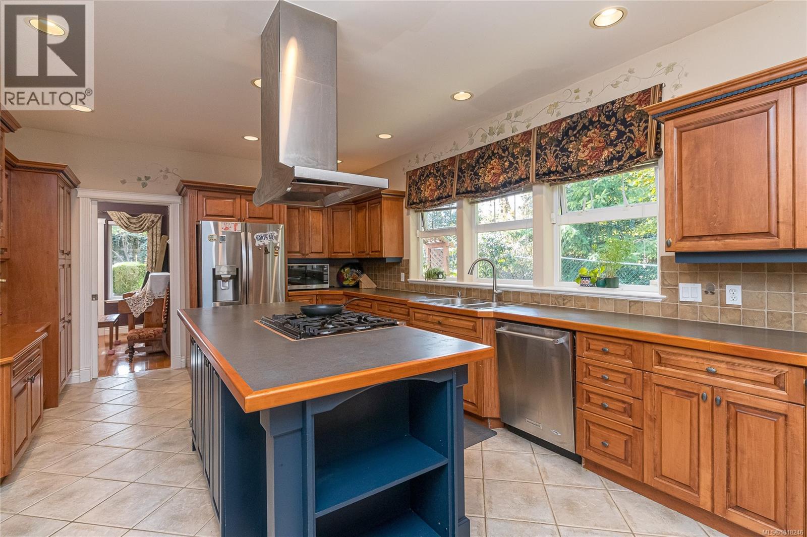 4512 Gordon Point Drive, Saanich
