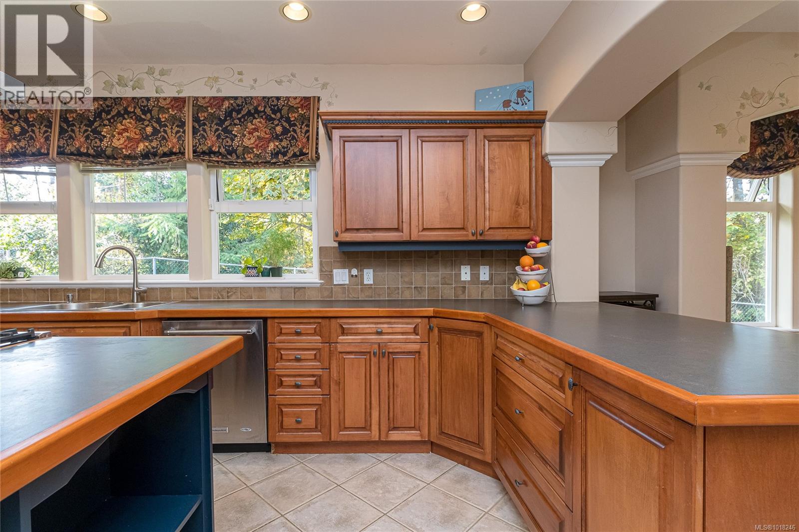 4512 Gordon Point Drive, Saanich