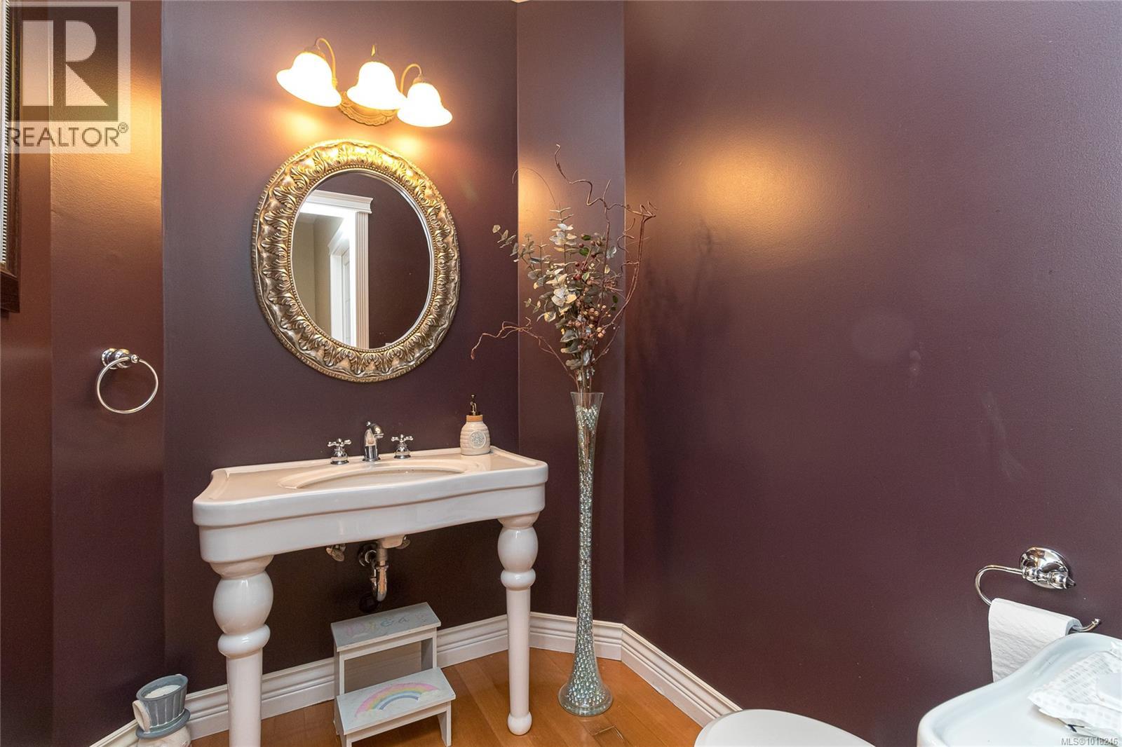 4512 Gordon Point Drive, Saanich
