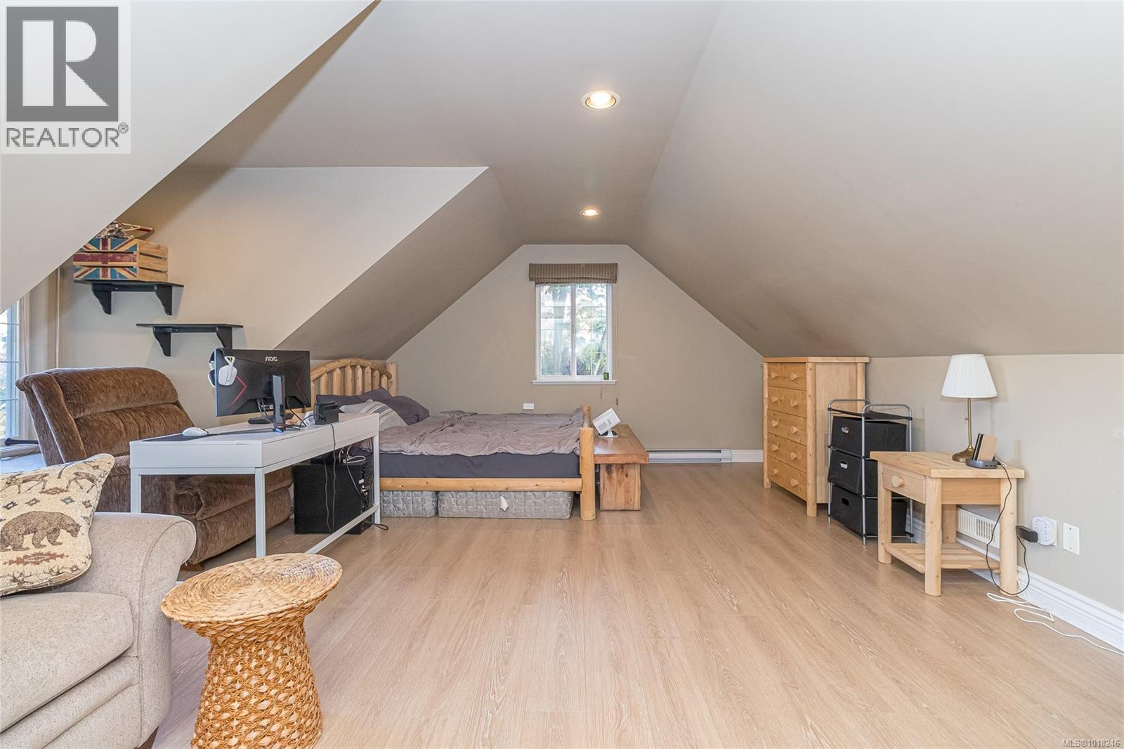 4512 Gordon Point Drive, Saanich