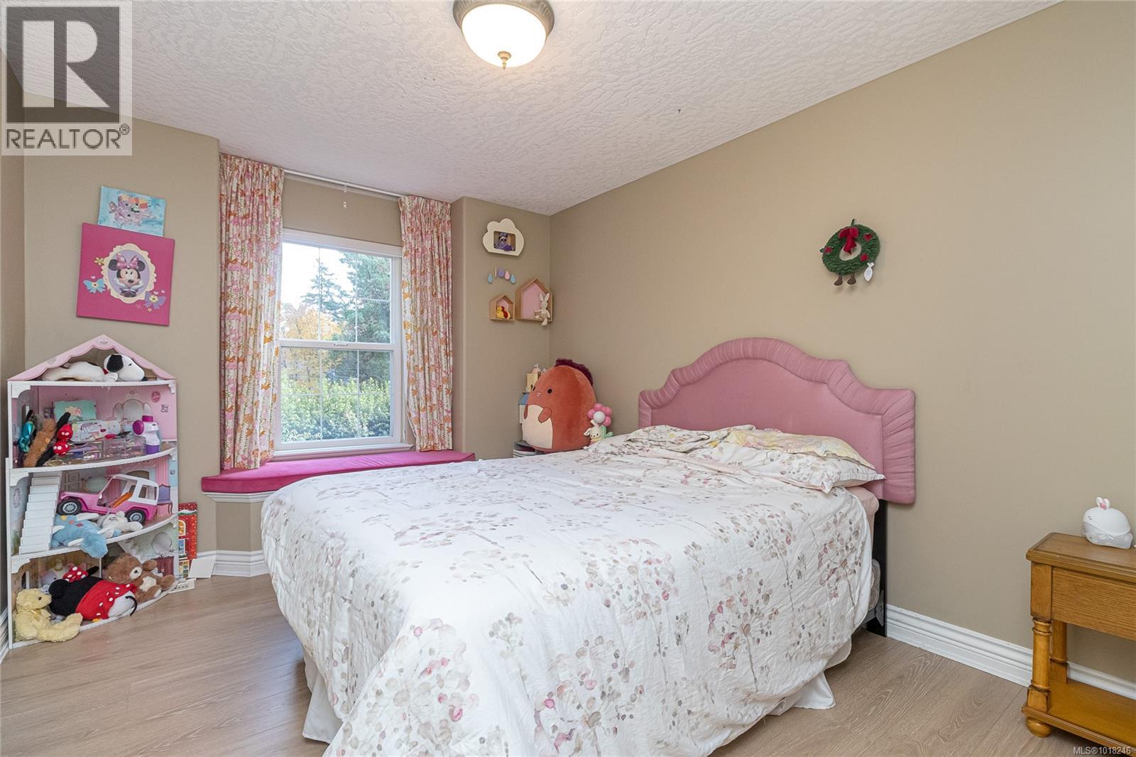 4512 Gordon Point Drive, Saanich