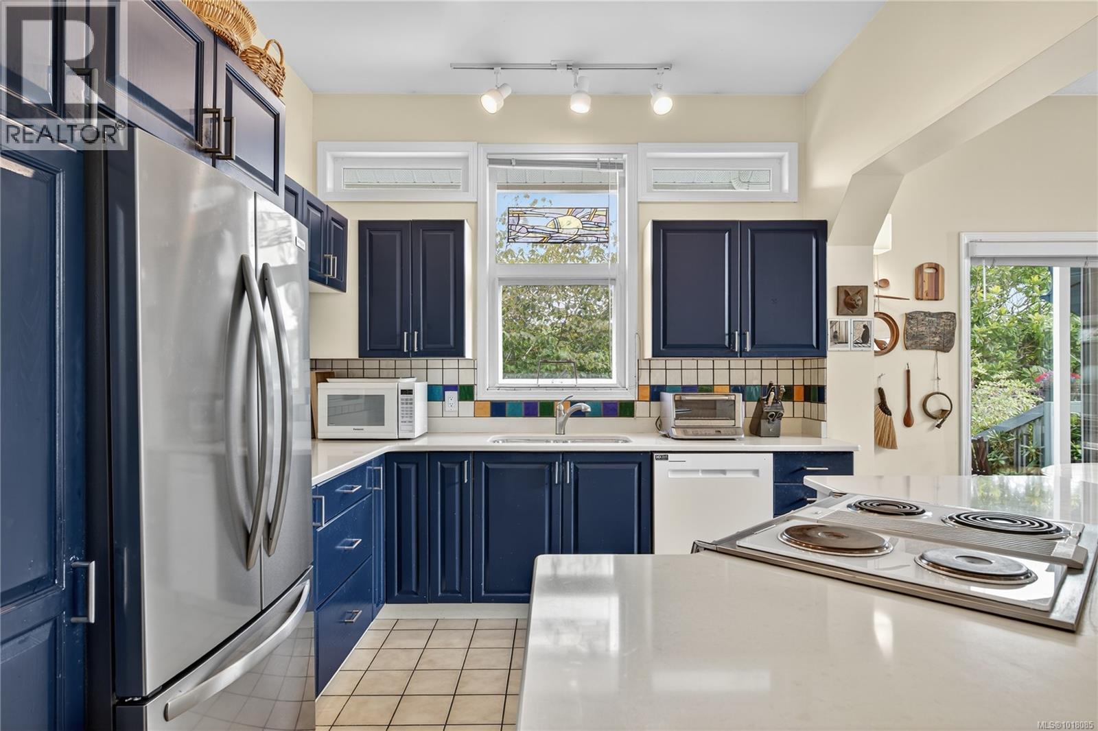 838 Gulfview Place, Saanich