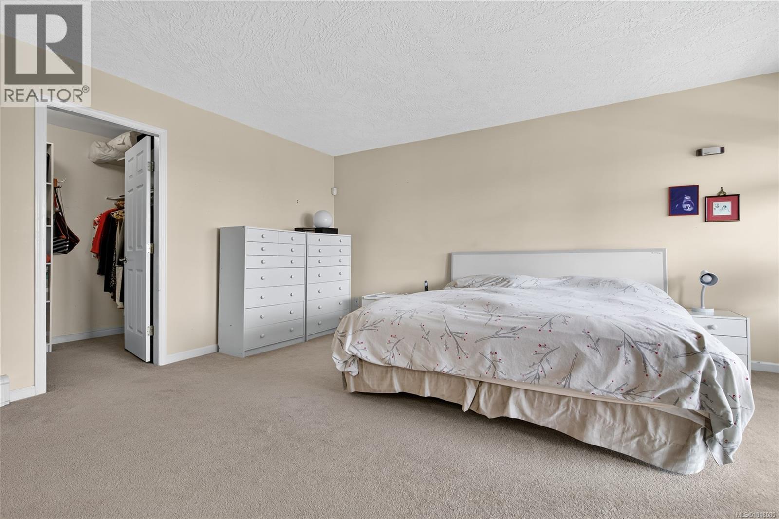 838 Gulfview Place, Saanich