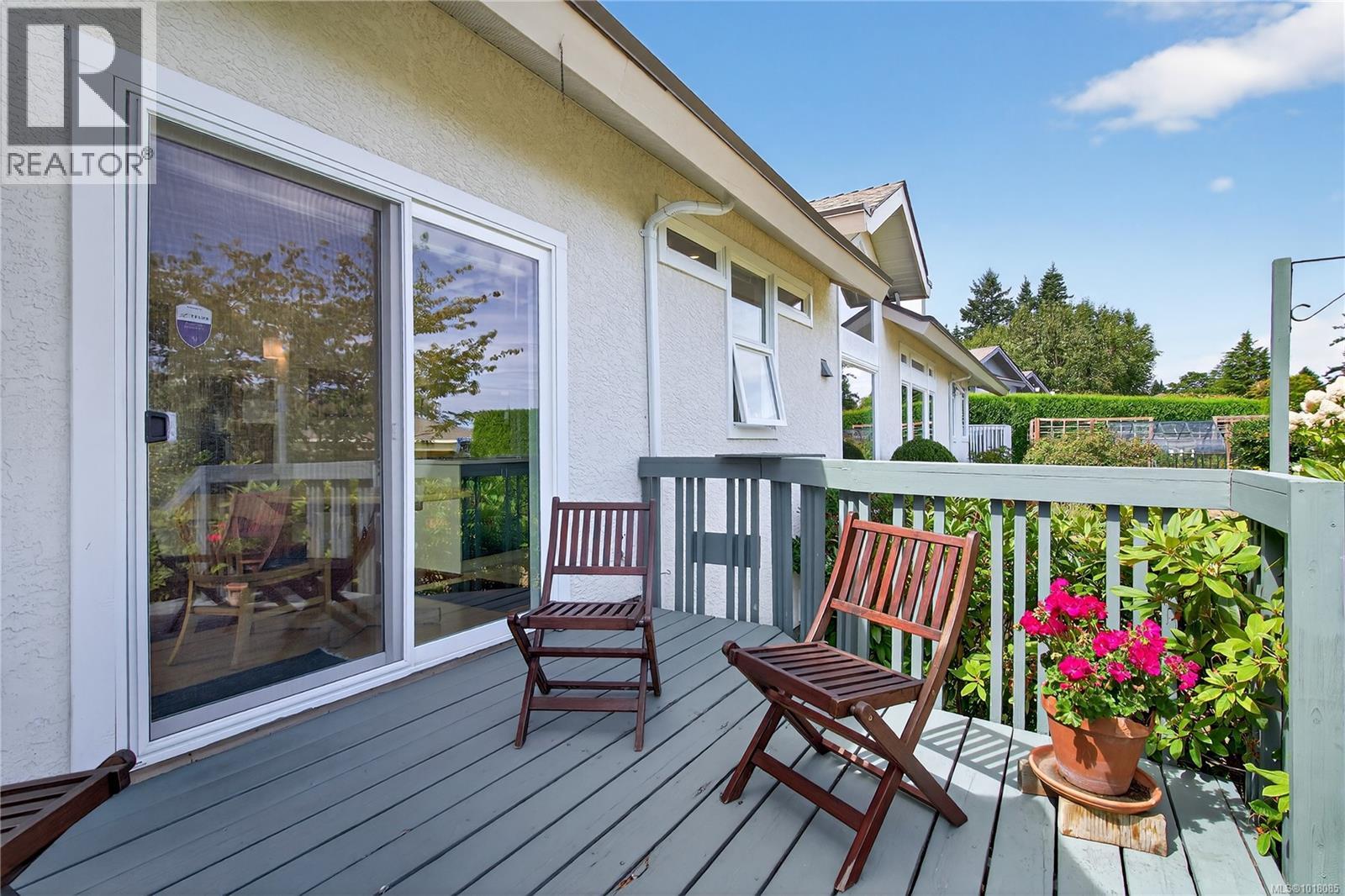 838 Gulfview Place, Saanich